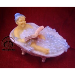 Silicone mold - Charming granny in a bath reading a book 3D - for making soaps, candles and figurines