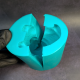 Kotek zakrywający oczy – forma silikonowa do świec, mydła, żywicy, gipsu i betonu